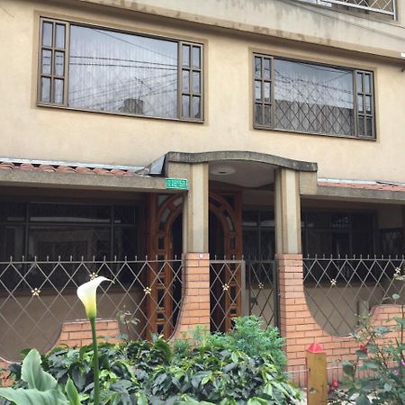 Casa Familiar Bogota Exterior photo
