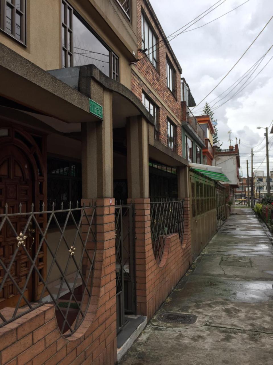 Casa Familiar Bogota Exterior photo